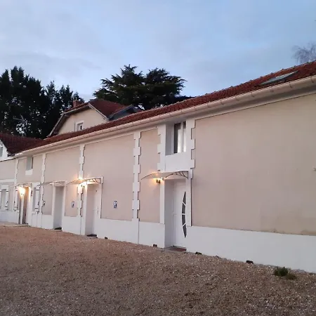 Apartment Tres Joli: Garden View With Private Parking Annesse-et-Beaulieu