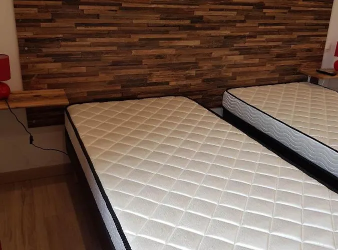 Apartamento 05 - Très Joli 3 Pièces Neuf 2 Chambres, équipé Pour 1 à 4 Personnes Maximum, Vue Sur Jardin Avec Parking Privatif, Grand Fourgon Possible, Le Linge De Maison Est Fourni